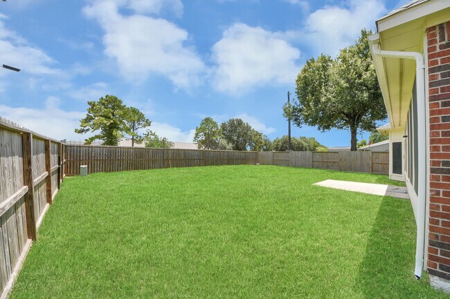 Building Photo - 530 Majestic Ridge Dr
