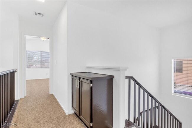 Building Photo - 7600 Beverly Hills Dr