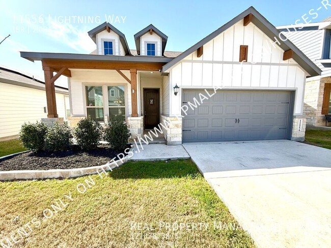 Primary Photo - AVAILABLE NOW! 3 Bedroom / 2 Bath Home w/ ...