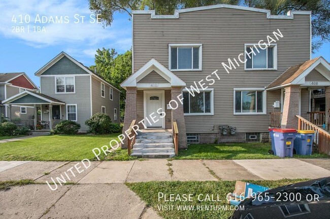 Building Photo - Available Now | Cozy 2 Bedroom 1 Bathroom ...