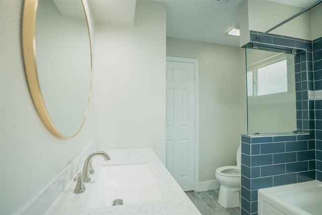Building Photo - 3411 Hollandale Dr