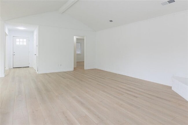 Building Photo - 3206 Cherry Creek Dr