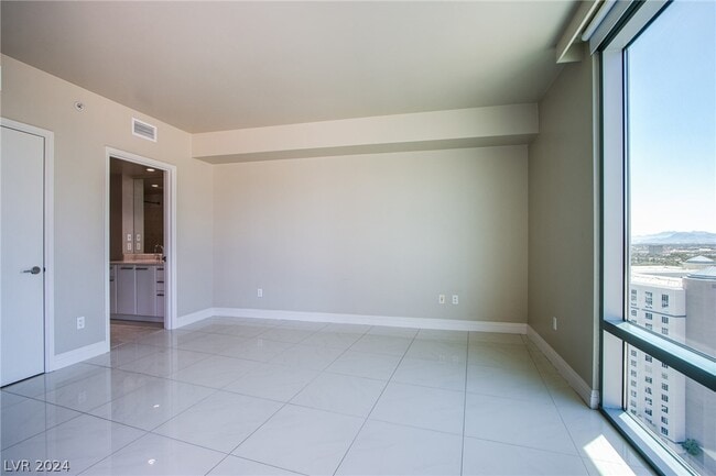 Building Photo - 222 Karen Ave