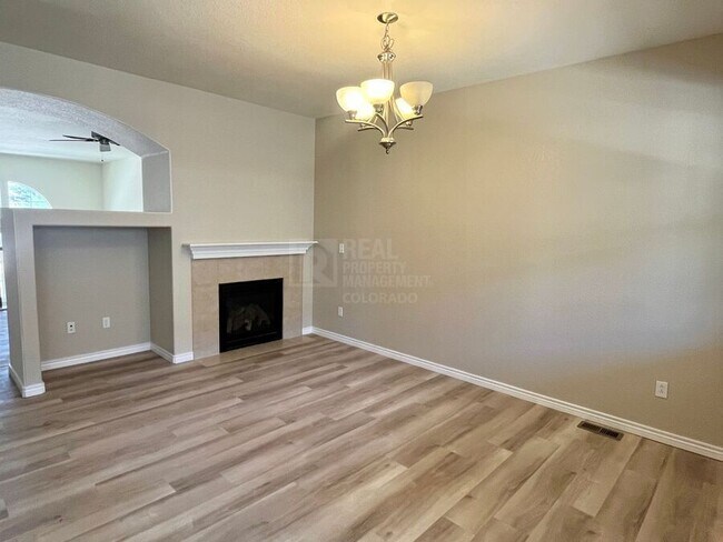 Building Photo - 10829 Tincup Creek Point