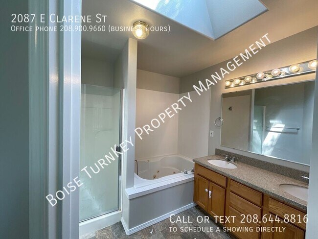 Building Photo - 2087 E Clarene St