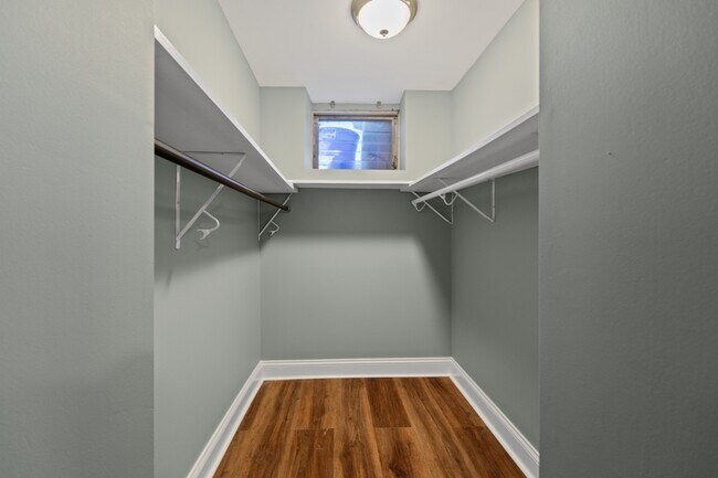 Building Photo - 341 Harrison Ave