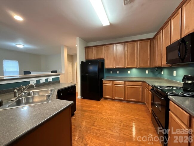 Building Photo - 2301 Trace Creek Dr