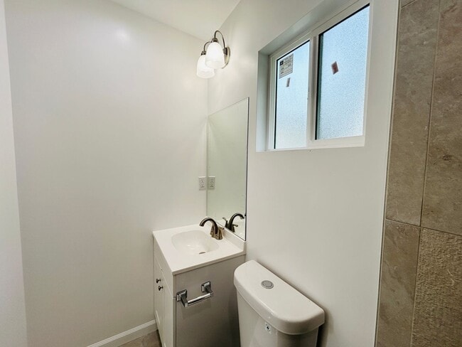 Building Photo - Sylvan Apartments