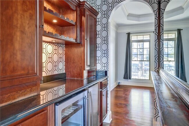 Building Photo - 1267 Francis St NW