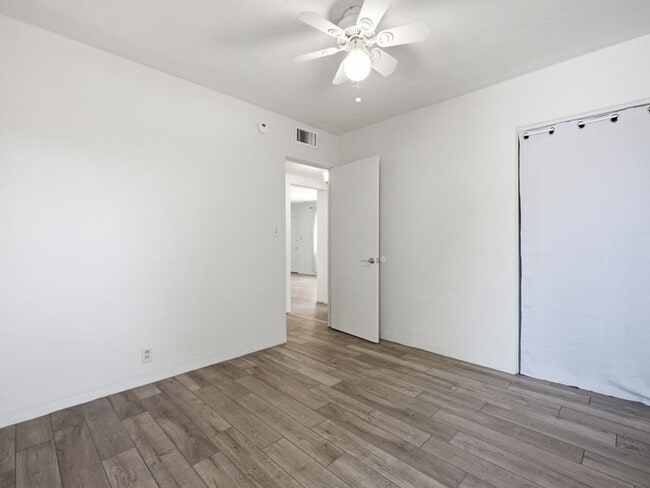 Building Photo - Charming 2-Bedroom Home with Vintage Character & Modern Comforts