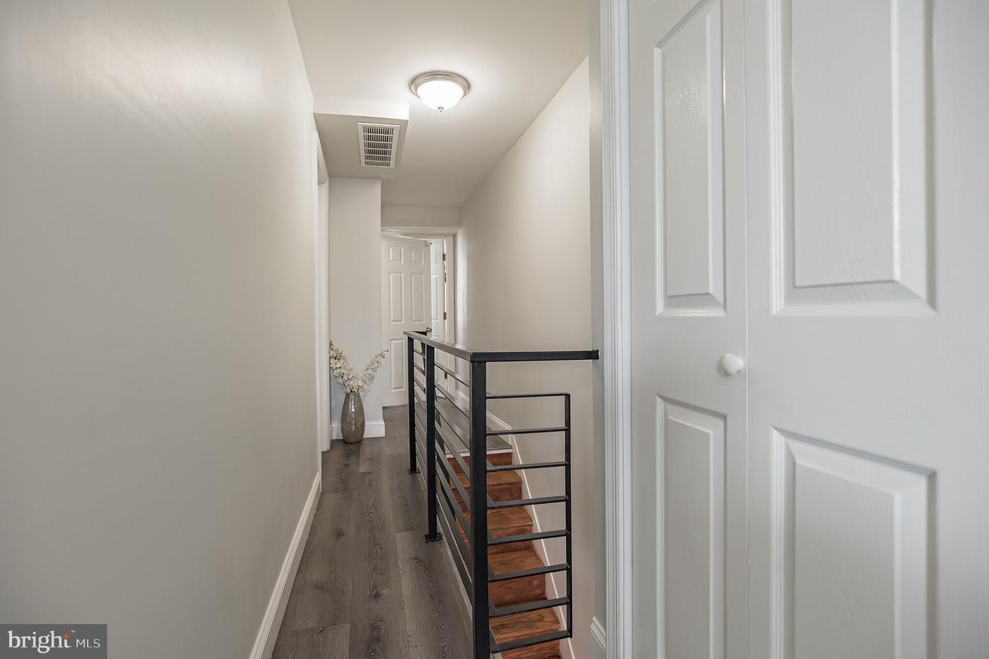 Hallway - 2312 S Hutchinson St