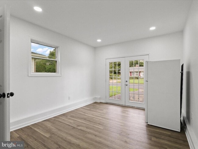 Building Photo - 804 W Nettle Tree Rd