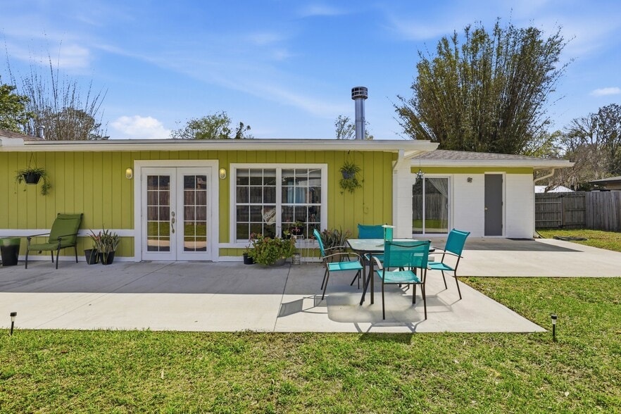 Building Photo - 3310 NW 28th Ave