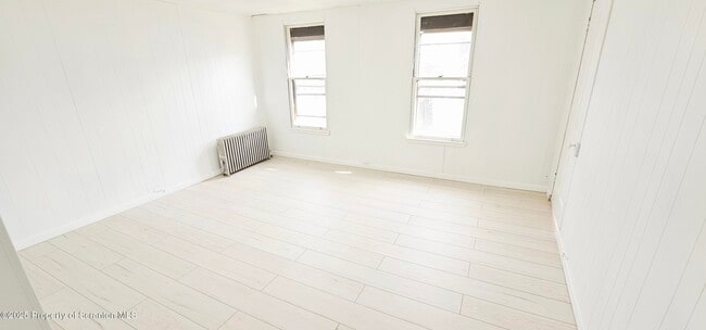 Building Photo - 130 S Rebecca Ave