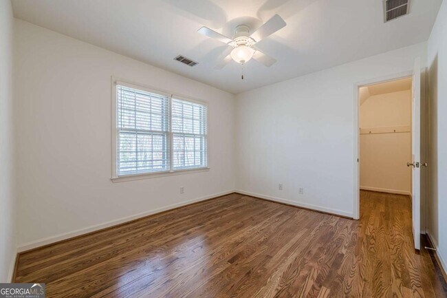 Building Photo - 5274 Wyntercreek Way