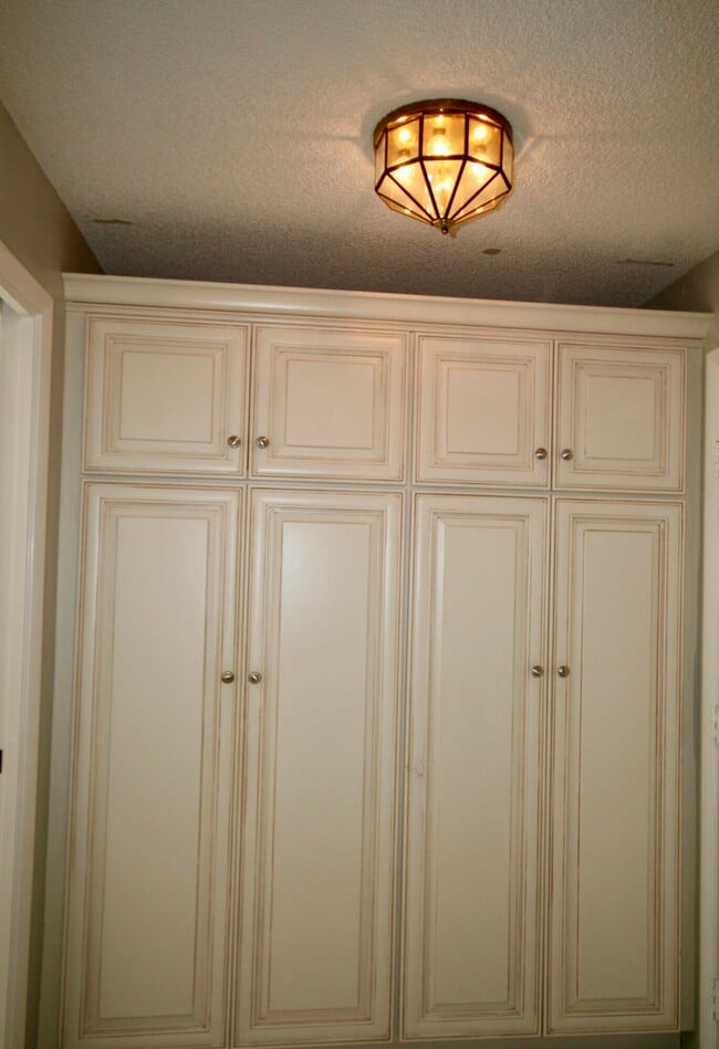 Building Photo - 141 Seashore Dr