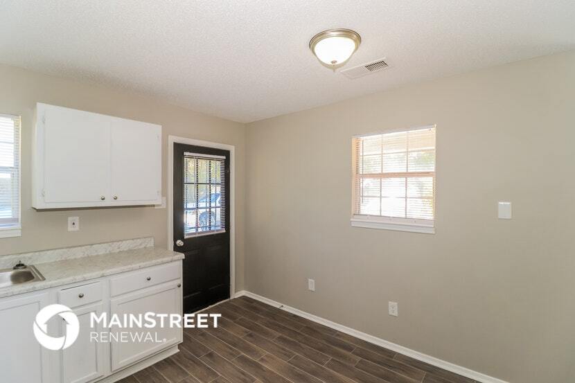 Building Photo - 484 Ferncliff Cove