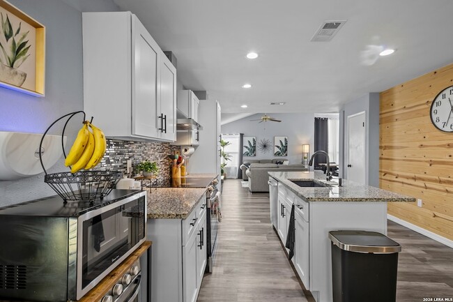 Building Photo - 9322 Charleston Ln