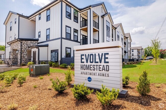 Building Photo - Evolve at Homestead