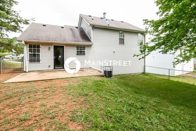 Building Photo - 3 Bedroom Pet-Friendly Home in Decatur, GA with Main Street Renewal