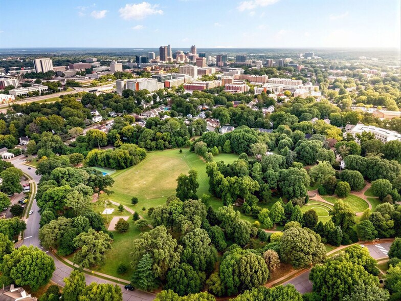 Building Photo - 1062 Washington St