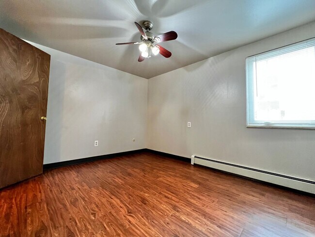 Building Photo - Mathews634 (KC-JF-NB)