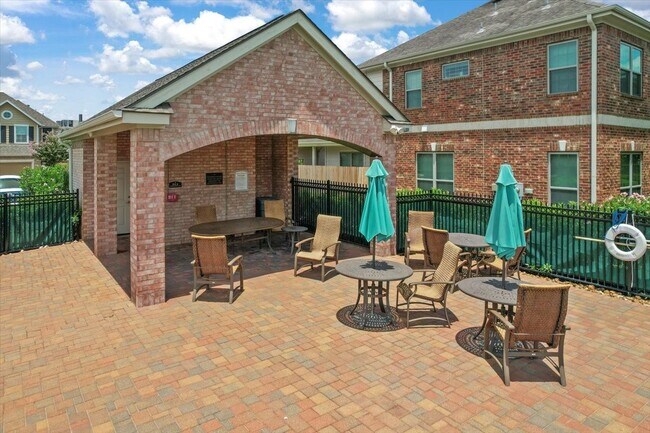 Building Photo - 2742 Windy Thicket Ln