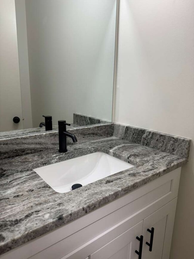 Building Photo - 4605 Tipperary Trail