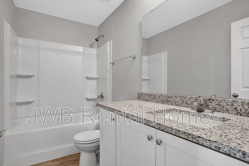 Building Photo - 2134 Clemente Dr
