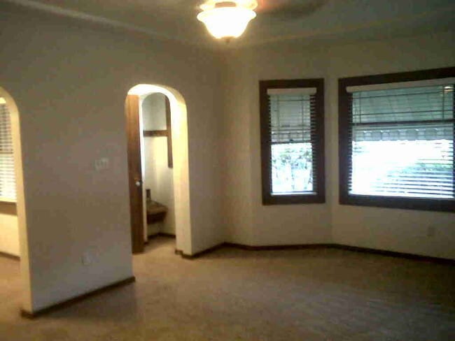Building Photo - Curtis Park area 3 bedroom