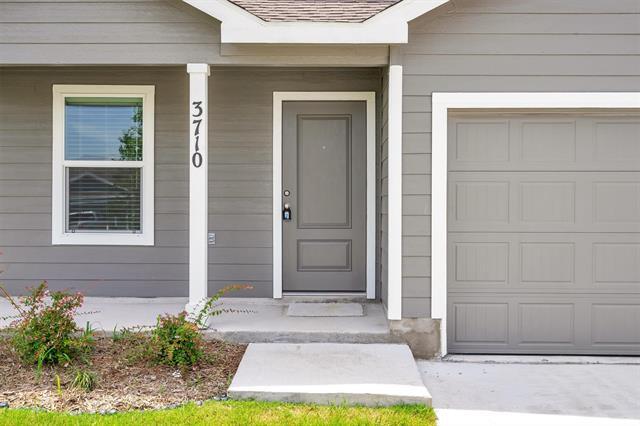 Building Photo - 3710 Oleander Pl