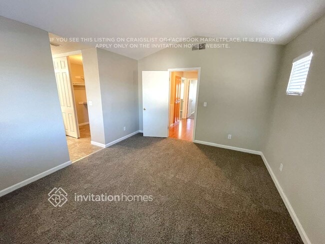 Building Photo - 4720 Canyon Hills Dr