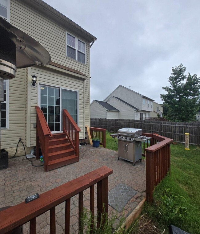 Building Photo - 7811 New Ascot Ln