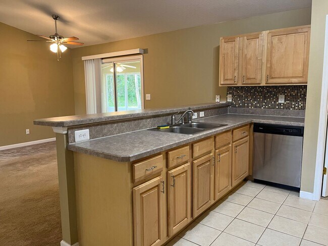 Building Photo - Quiet Home in Pine Lakes Cud-de-sac!!