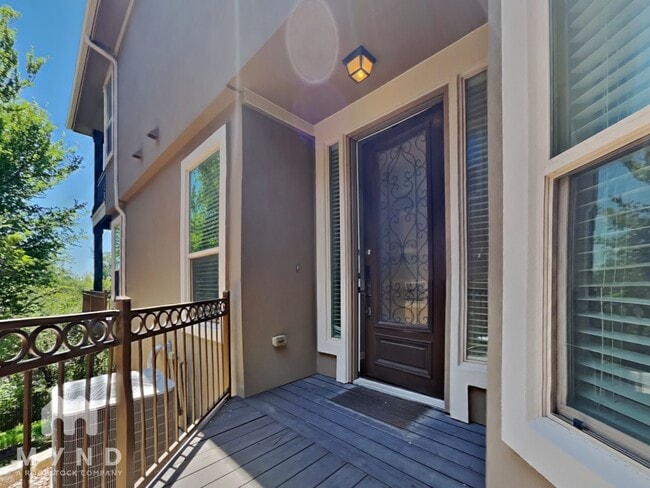 Building Photo - 9613 Solana Vista Loop