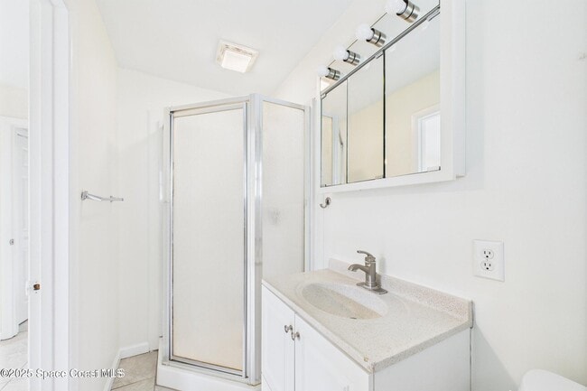 Building Photo - 4339 Plompton Dr