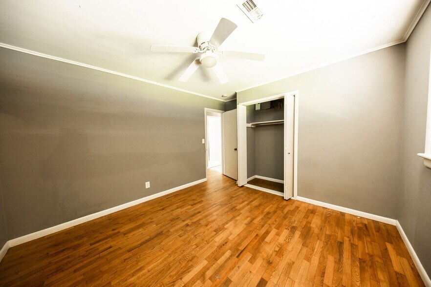 Building Photo - 1627 Oakland Ave