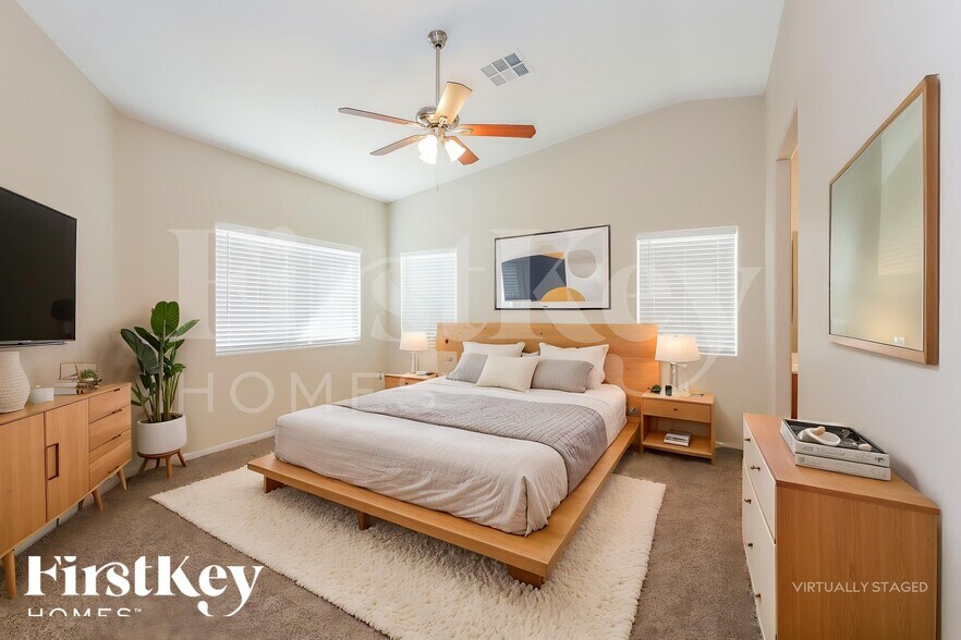 Building Photo - 7625 Burning Falls Dr