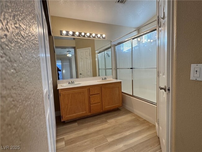 Building Photo - 2455 Avenida Sol