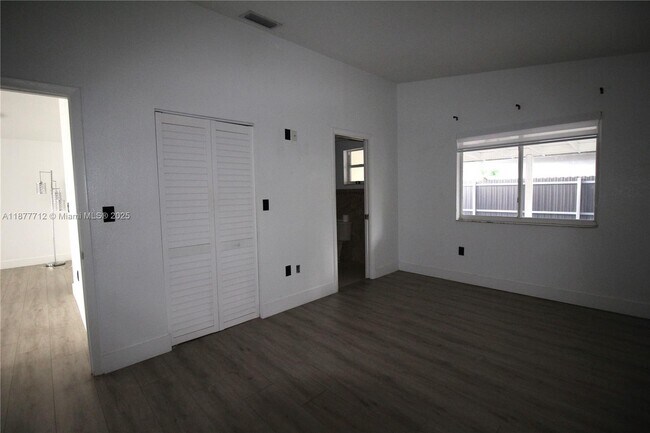 Building Photo - 3355 W 68th St