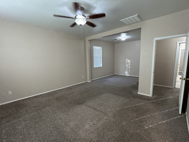 Building Photo - 6805 S 70th Dr