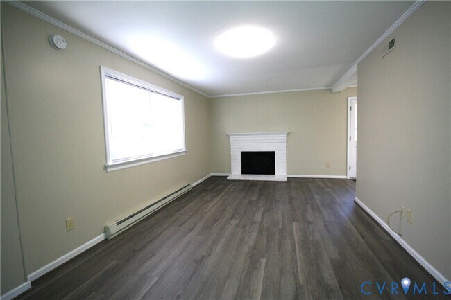 Building Photo - 12141 Old Buckingham Rd