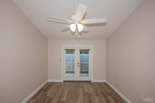 Building Photo - 5051 Grande Dr