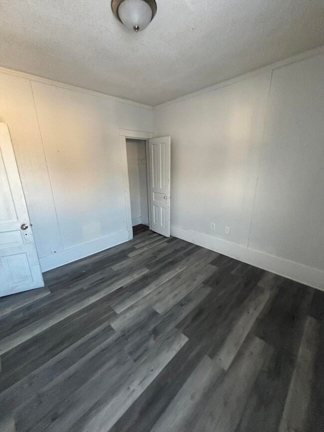 Building Photo - 2605 N 16th St