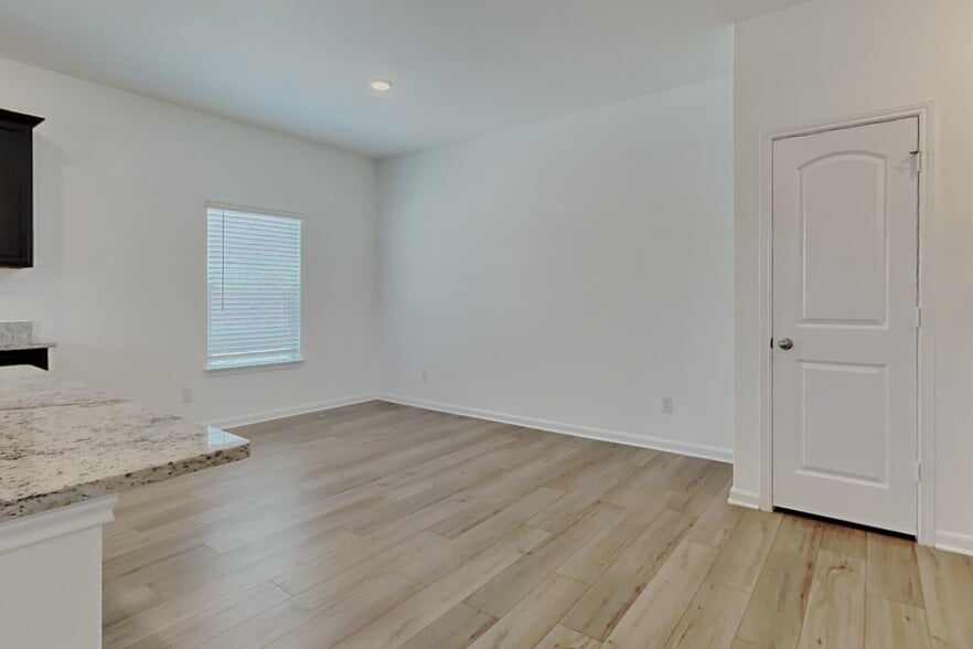 Building Photo - 10845 Quinn Ct