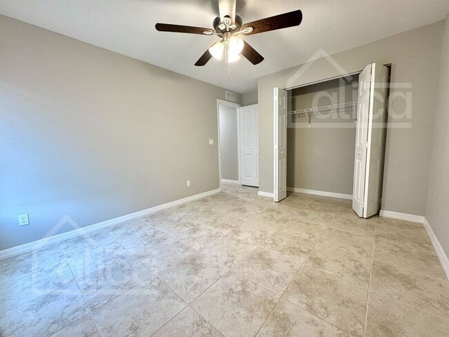 Building Photo - 3271 Hale Ave