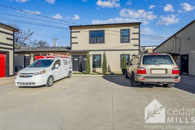 Building Photo - 109 N Main St