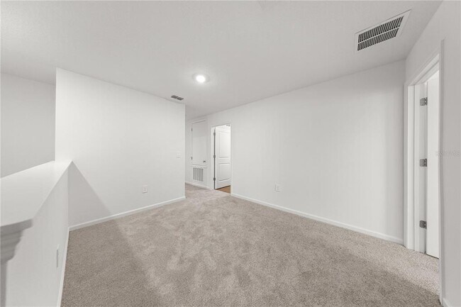 Building Photo - 4883 SW 81st Lp