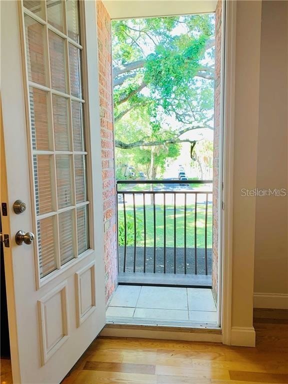 Building Photo - 832 Bay St NE