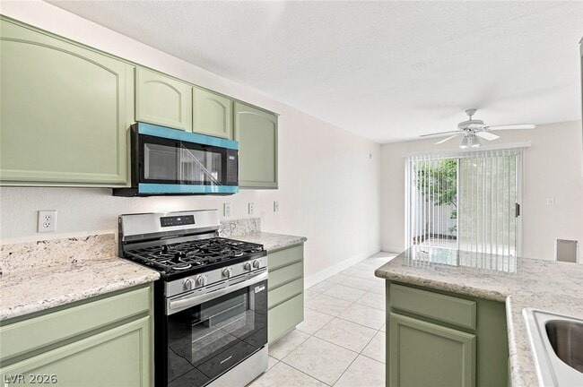 Building Photo - 446 Winthrop Pl